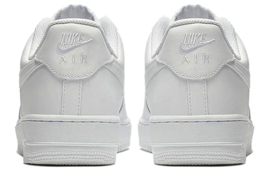 Nike Air Force 1 ’07 ‘Triple White’ – Box Sneakers