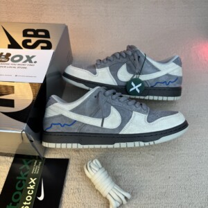 Nike SB Dunk Low London