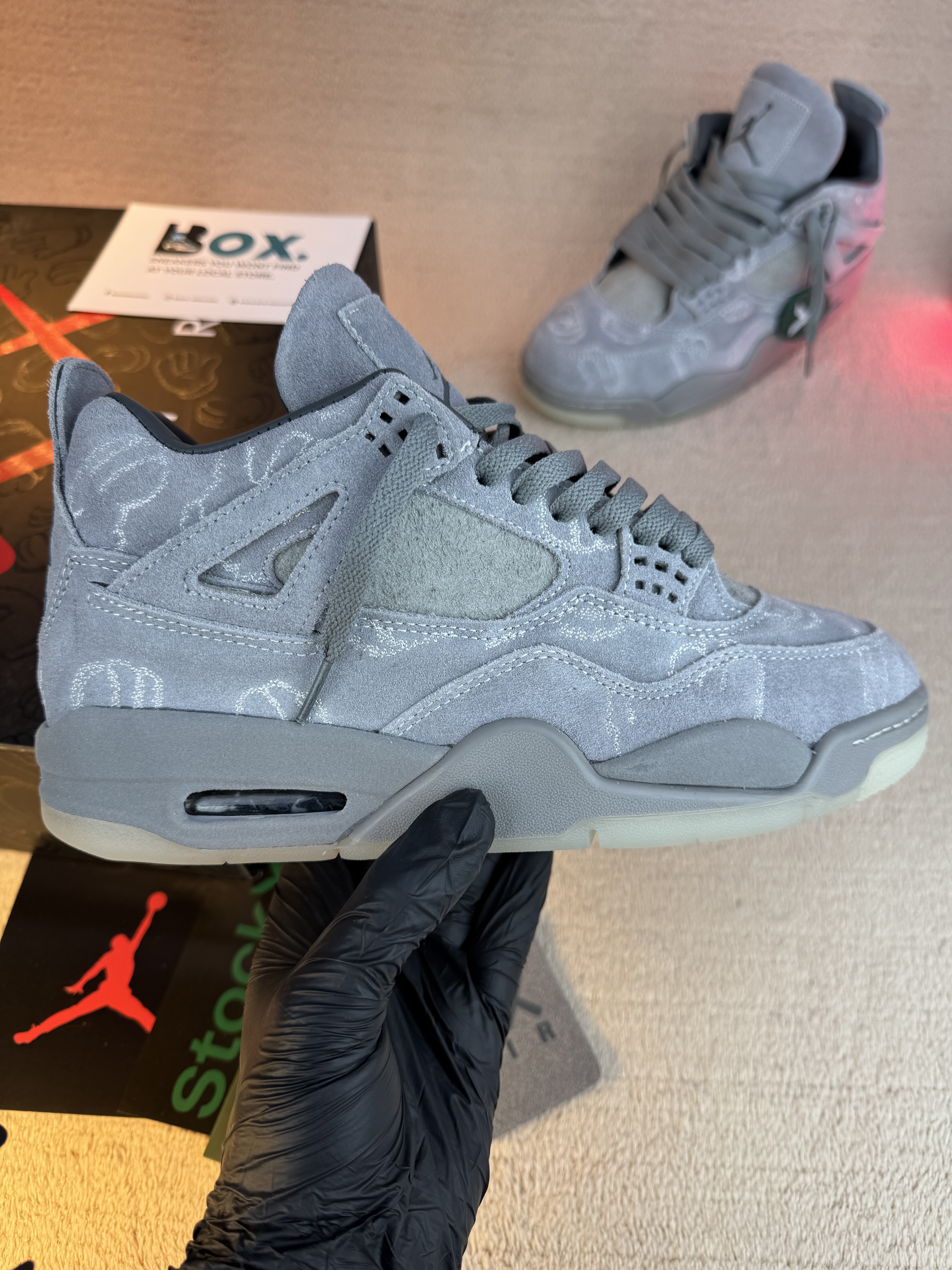 Jordan 4 Retro Kaws - Image 4