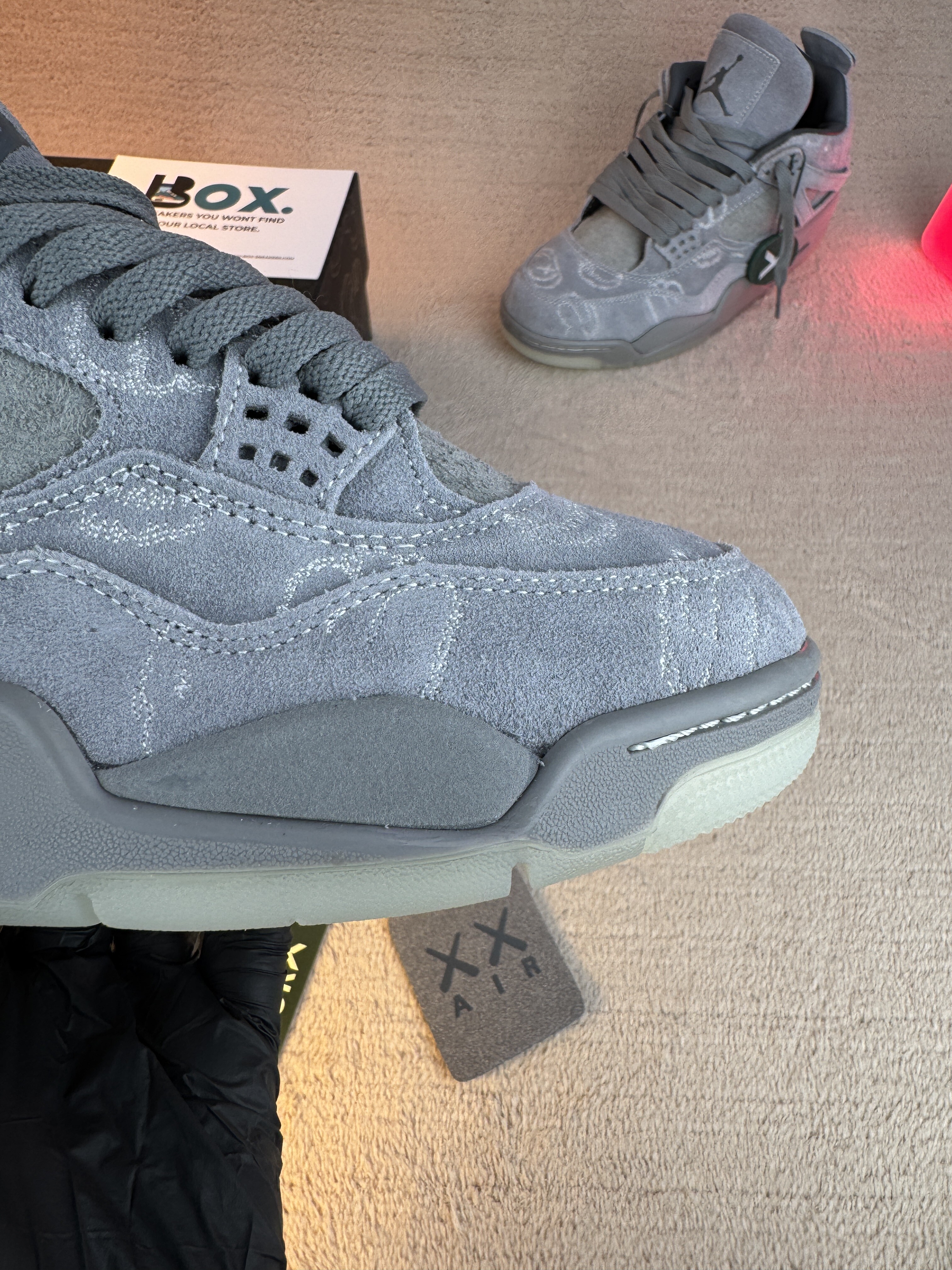 Jordan 4 Retro Kaws - Image 7