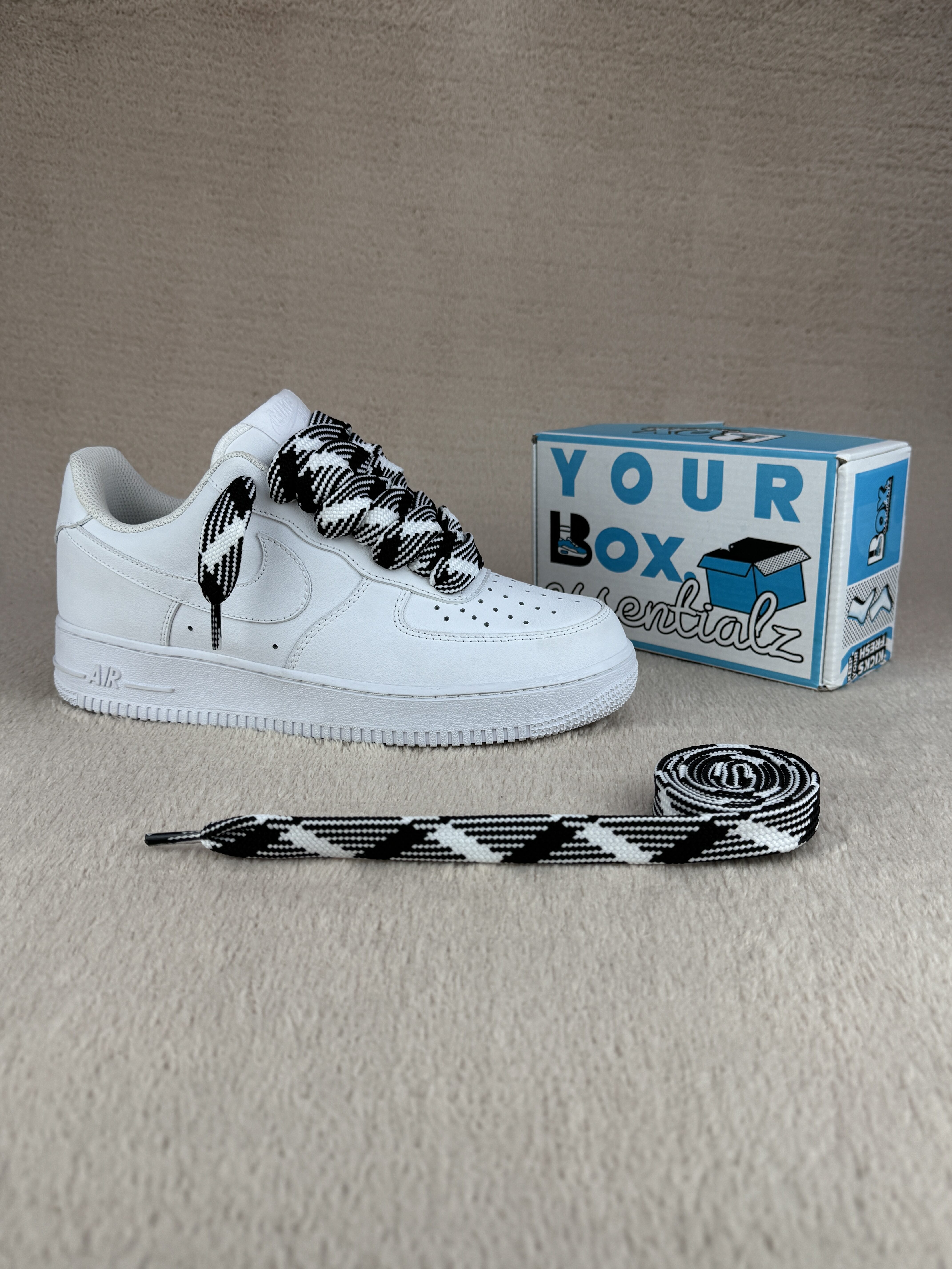 Chunky Wide Flats Laces - Image 4