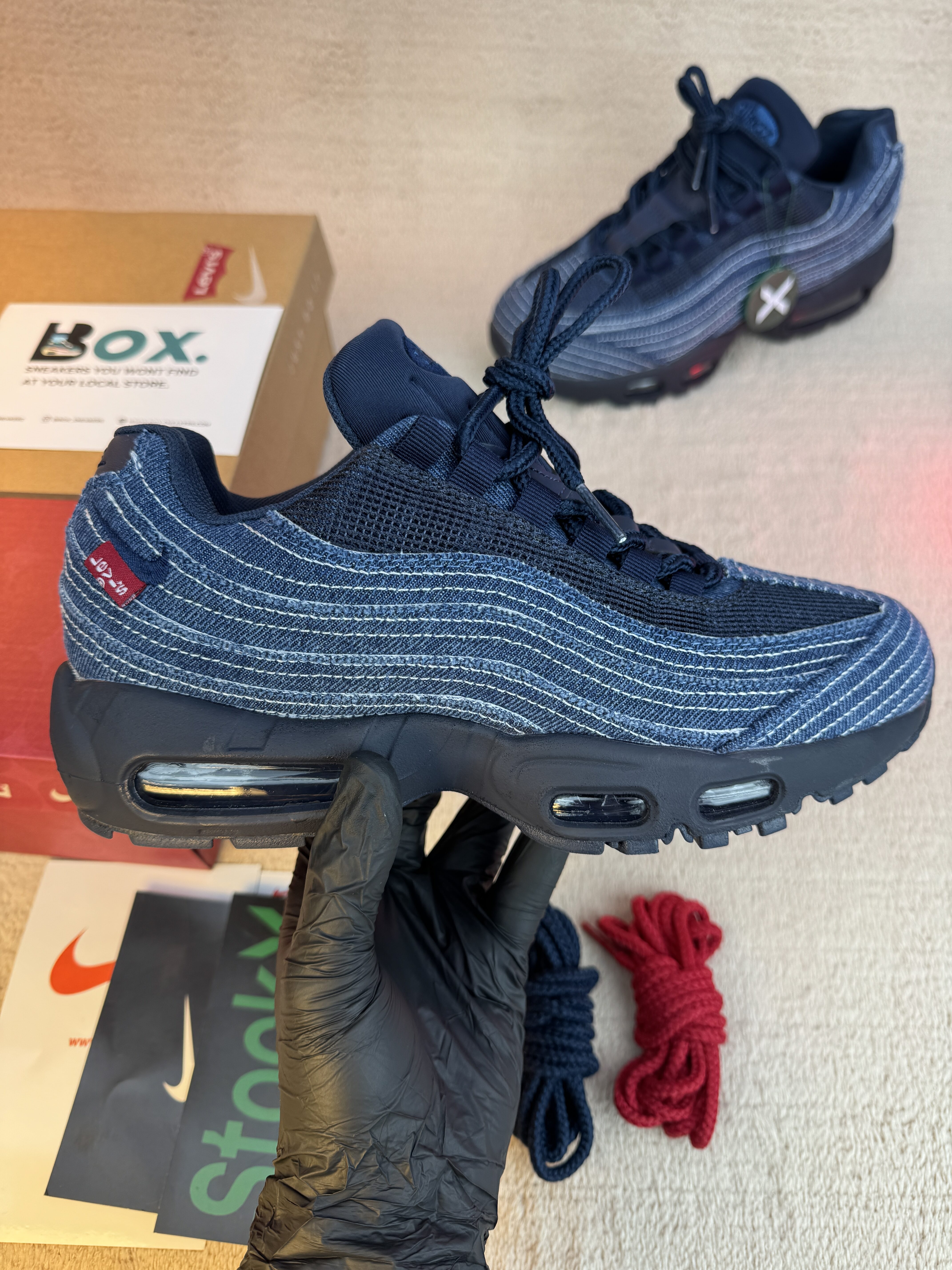 Nike Air Max 95 OG Levis Obsidian - Image 3