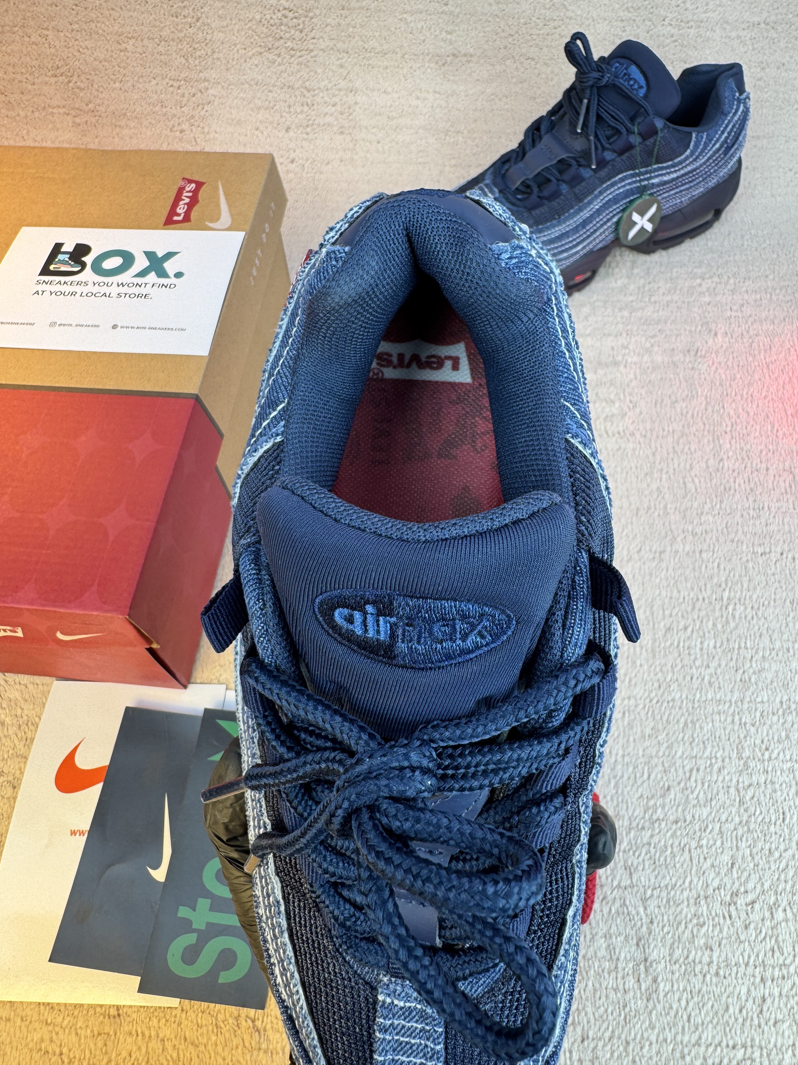 Nike Air Max 95 OG Levis Obsidian - Image 9