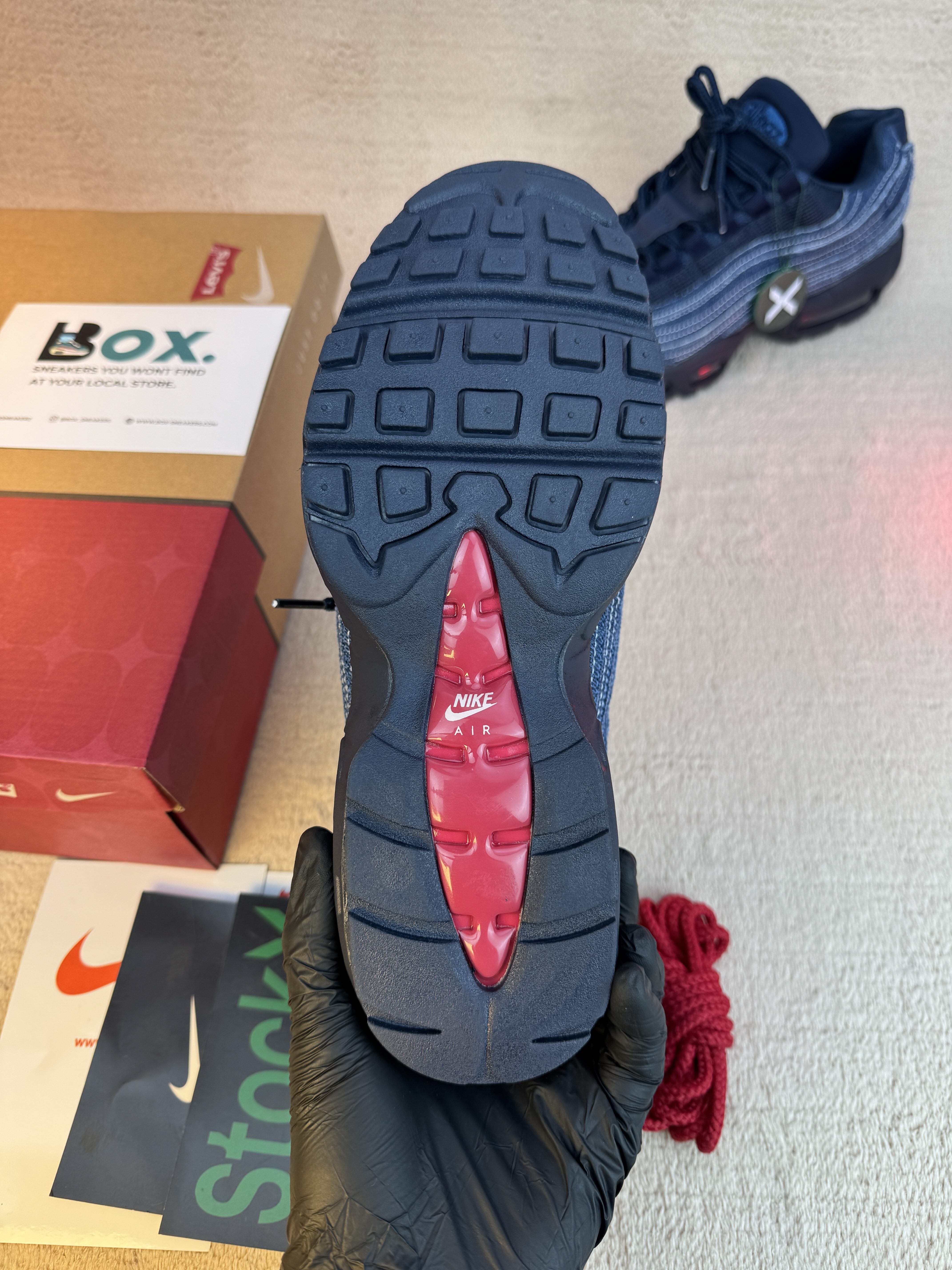 Nike Air Max 95 OG Levis Obsidian - Image 13