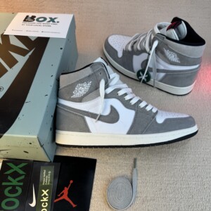 Jordan 1 Retro High OG Washed Black