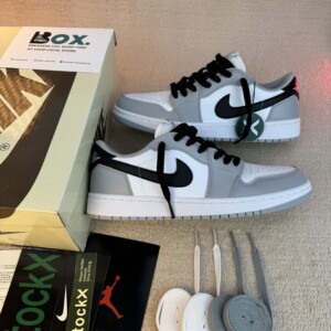Air Jordan 1 Retro Low OG 'Barons'