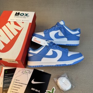 NIKE Dunk Low 'University Blue'