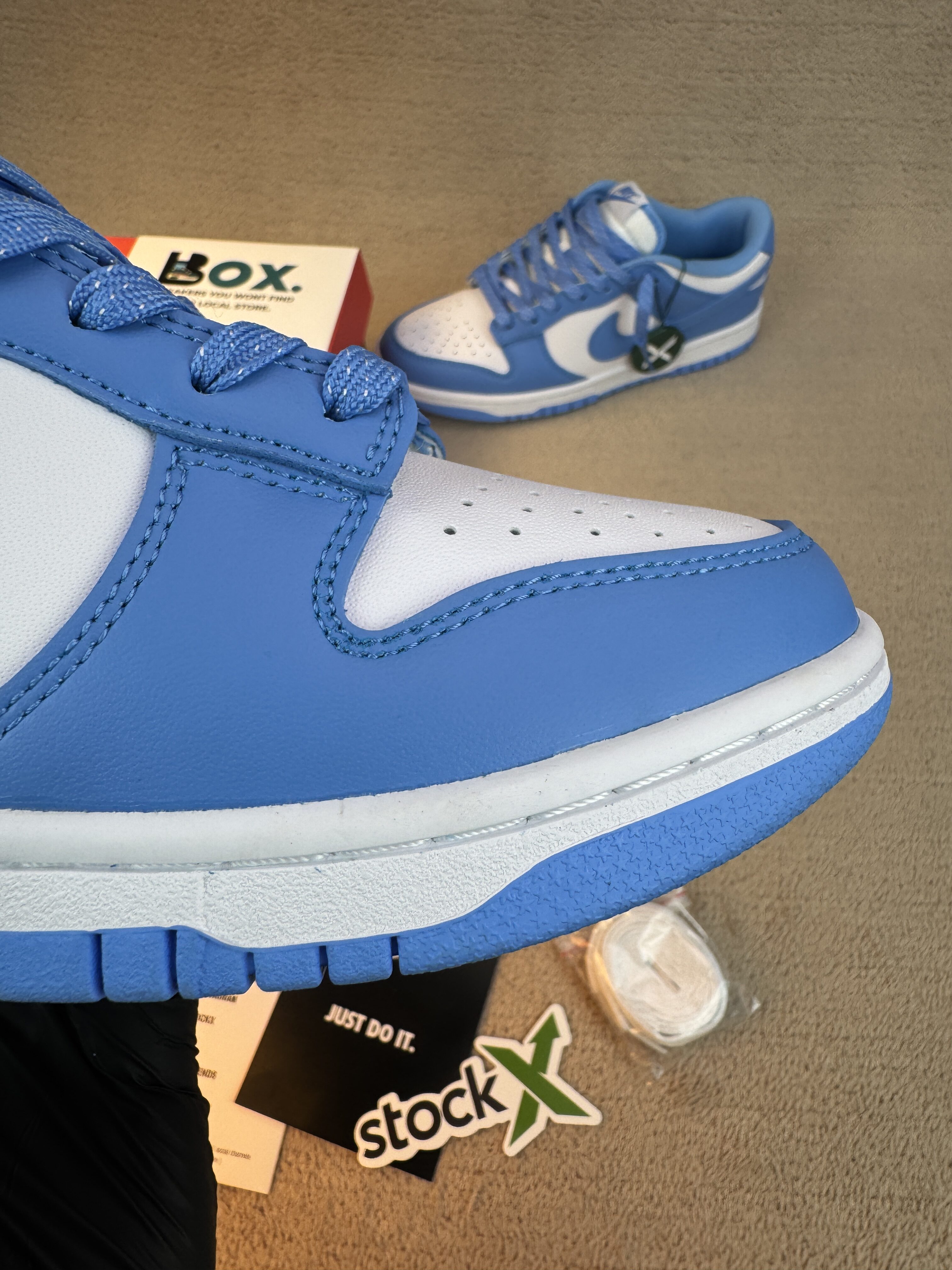 NIKE Dunk Low 'University Blue' - Image 6
