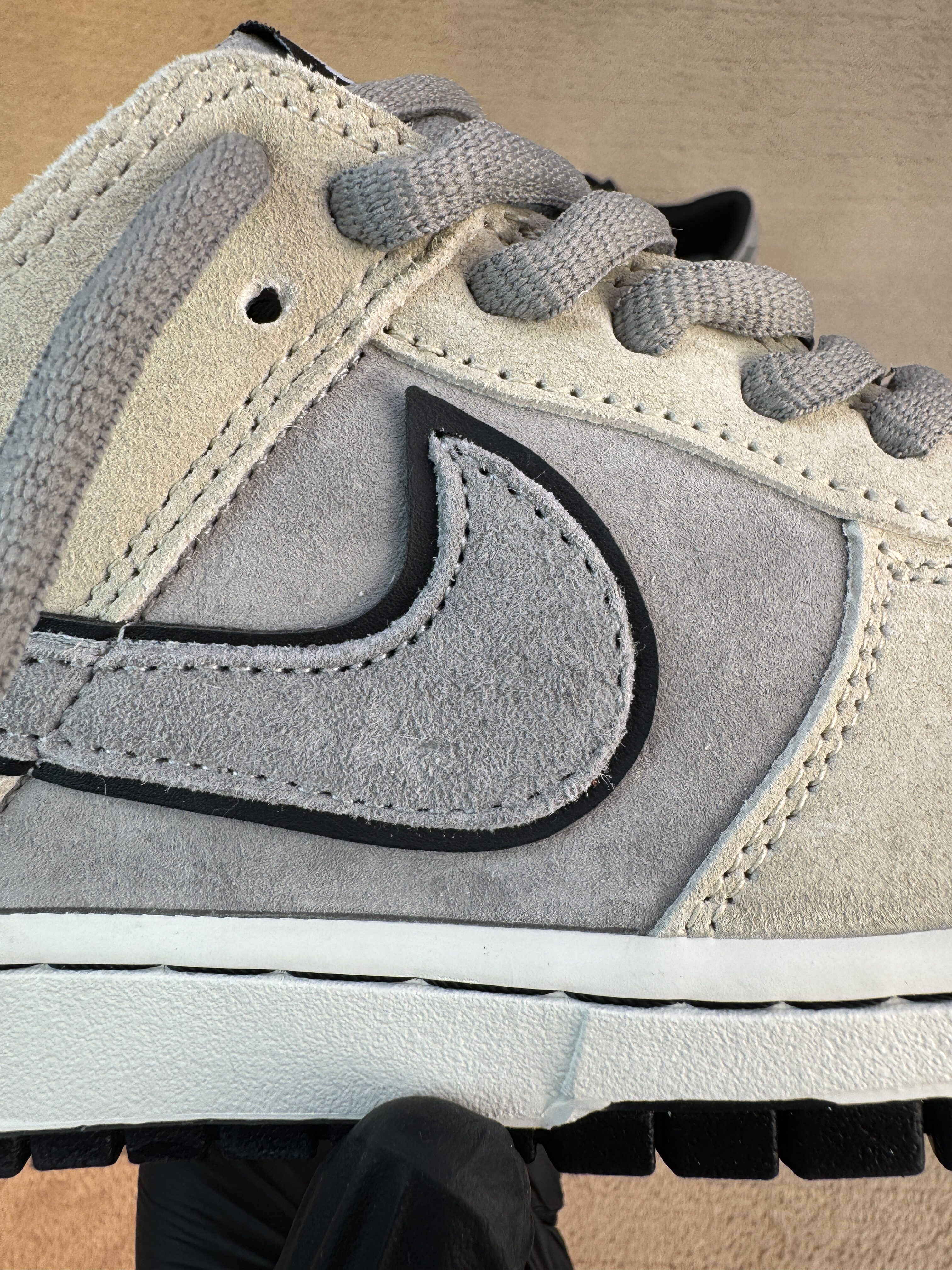 Nike SB Dunk x Otomo Katsuhiro “Steamboy" - Image 5
