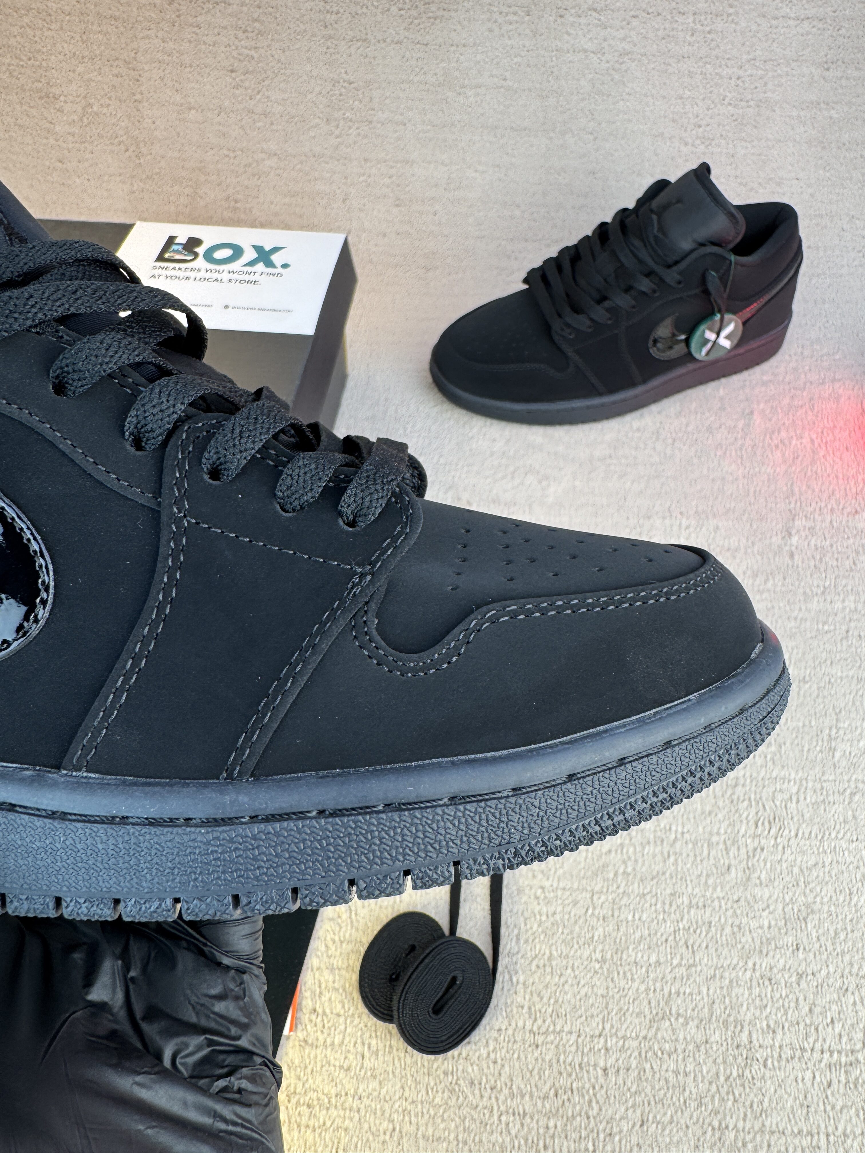Jordan 1 Low Triple Black - Image 6