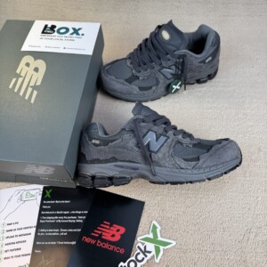 New Balance 2002R Protection Pack Phantom