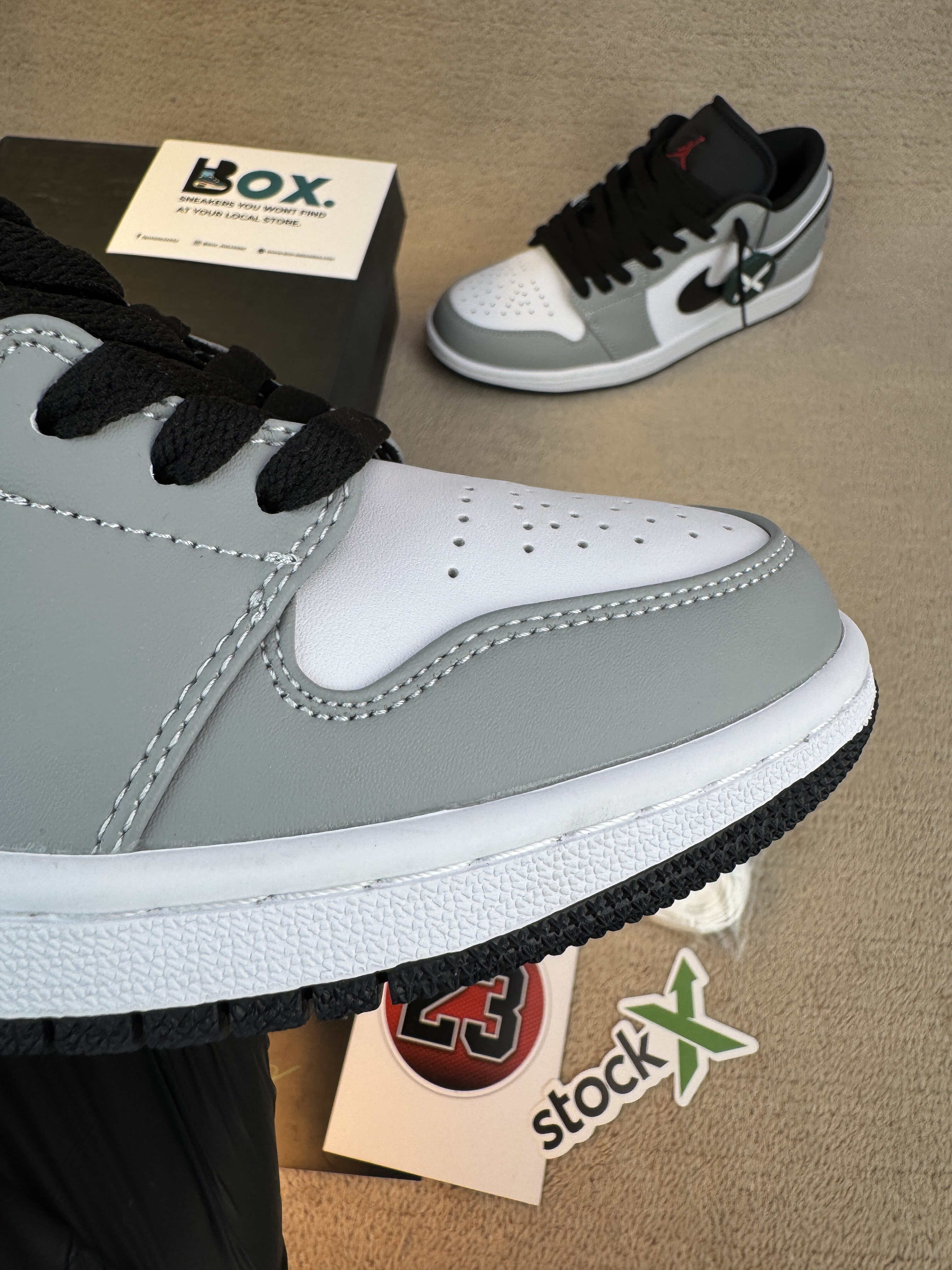 Jordan 1 Low Light Smoke Grey - Image 6