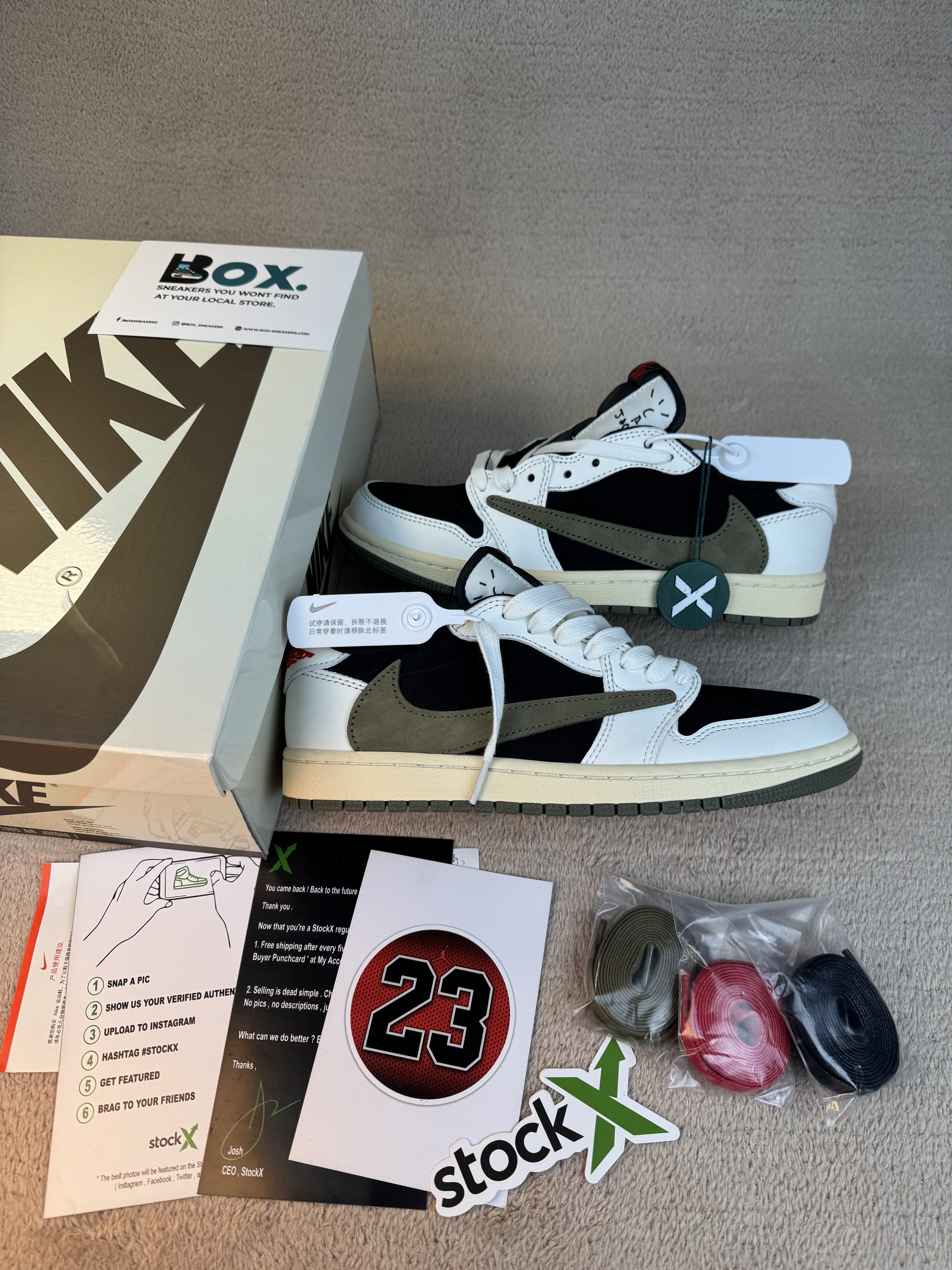 Jordan 1 Retro Low OG SP Travis Scott Olive - Image 2
