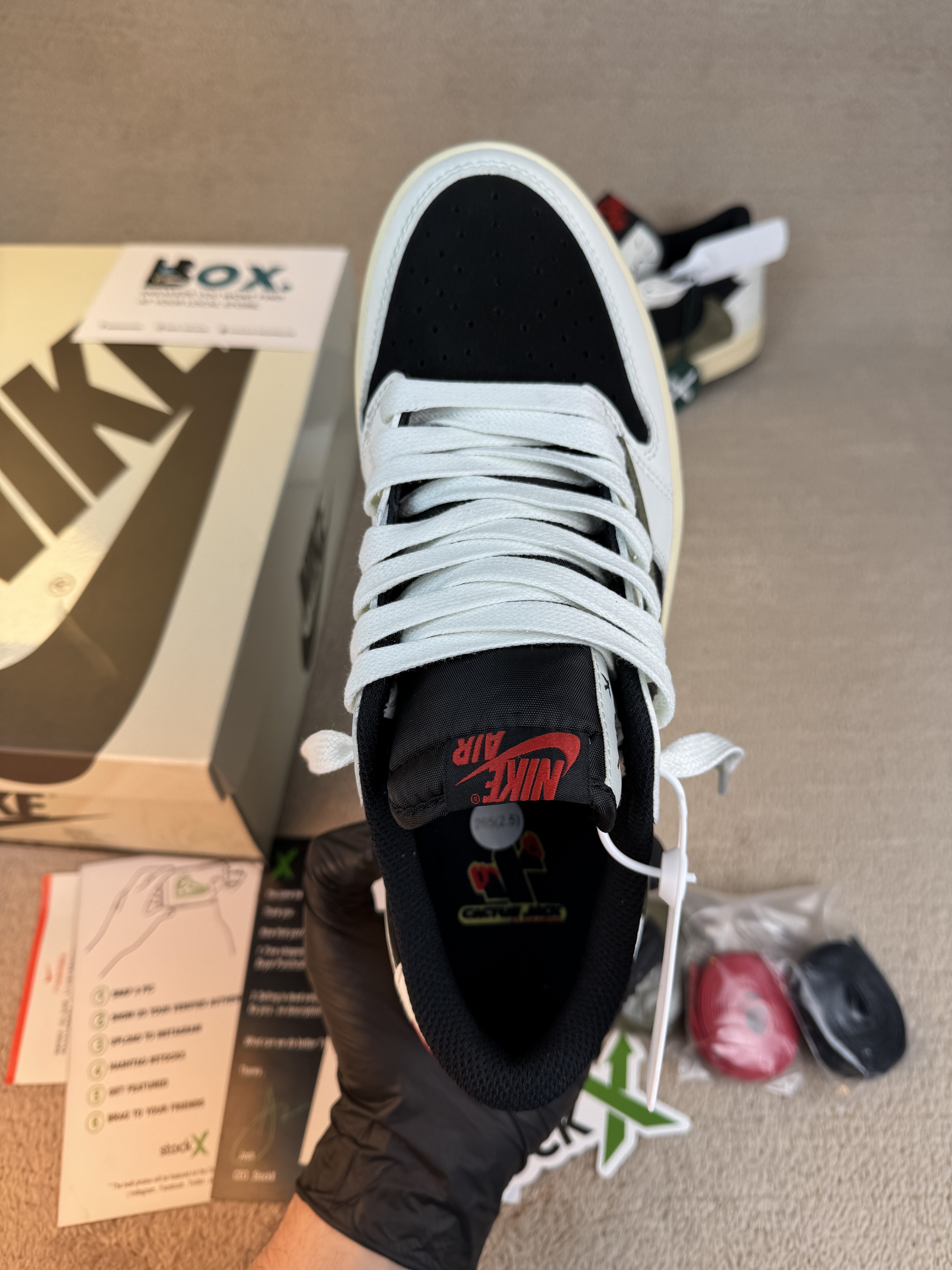 Jordan 1 Retro Low OG SP Travis Scott Olive - Image 10