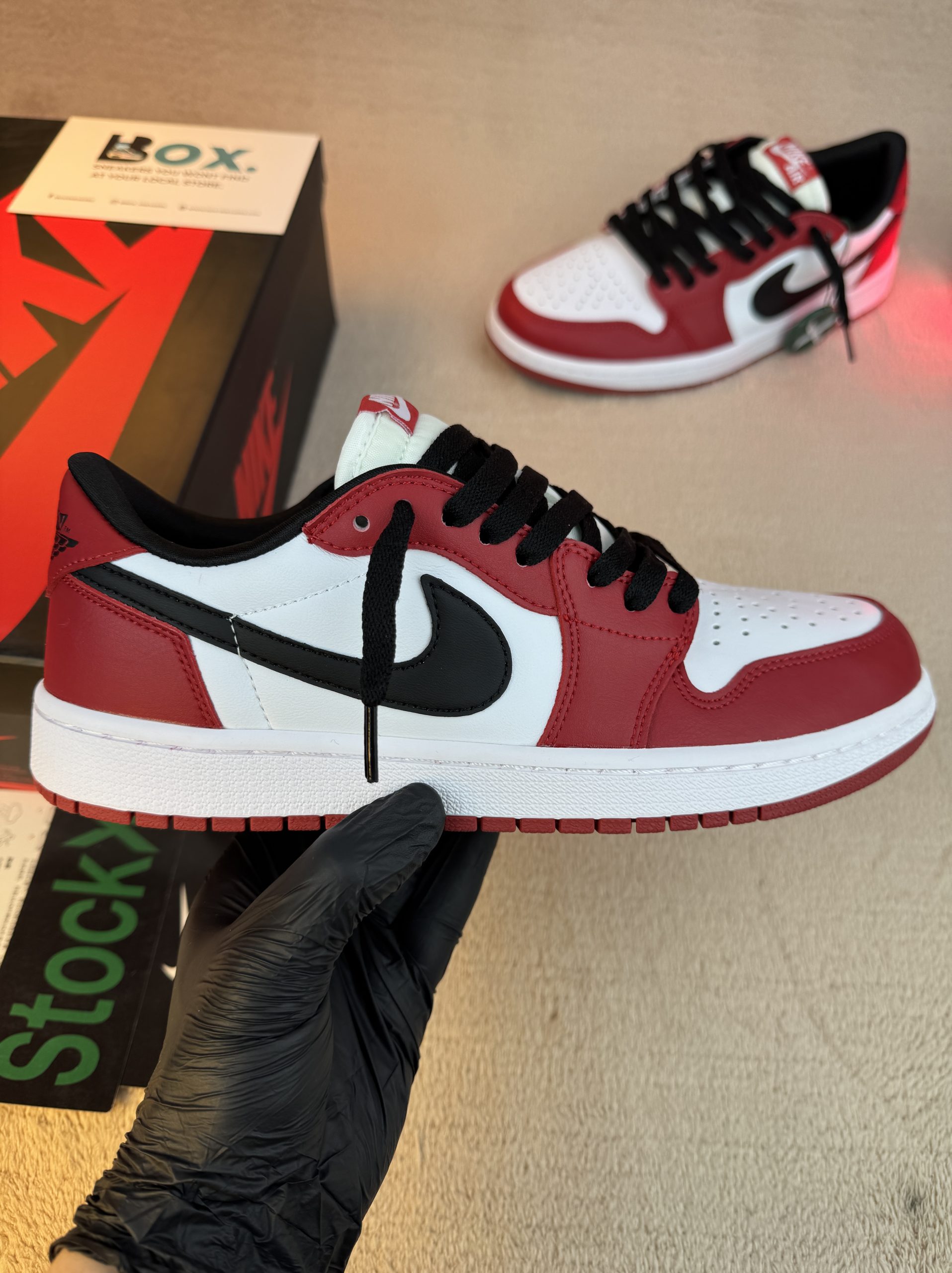 Jordan 1 Retro Low OG Chicago - Image 3