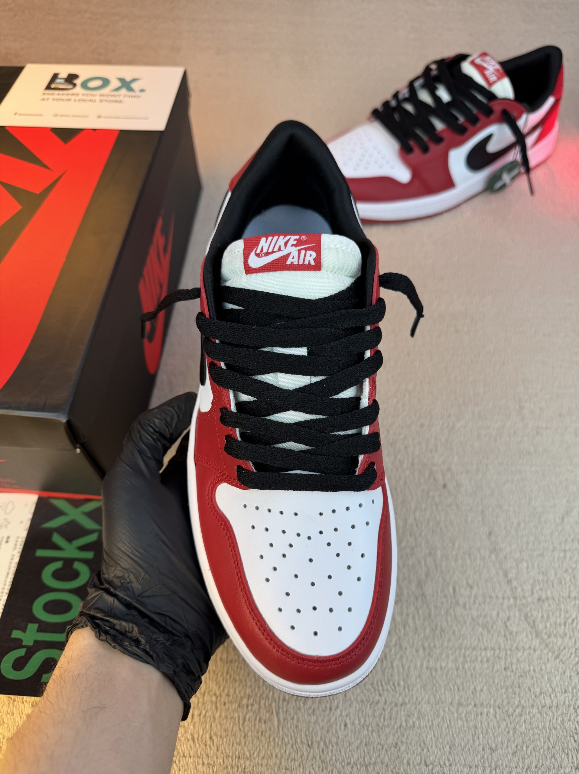 Jordan 1 Retro Low OG Chicago - Image 8