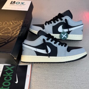 Jordan 1 Low Light Smoke Grey Off Noir