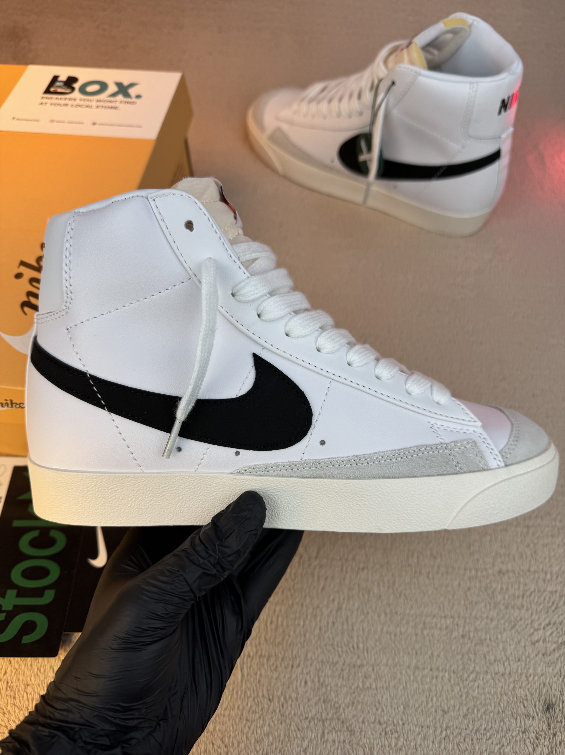 Nike Blazer Mid '77 - Vintage - Image 3