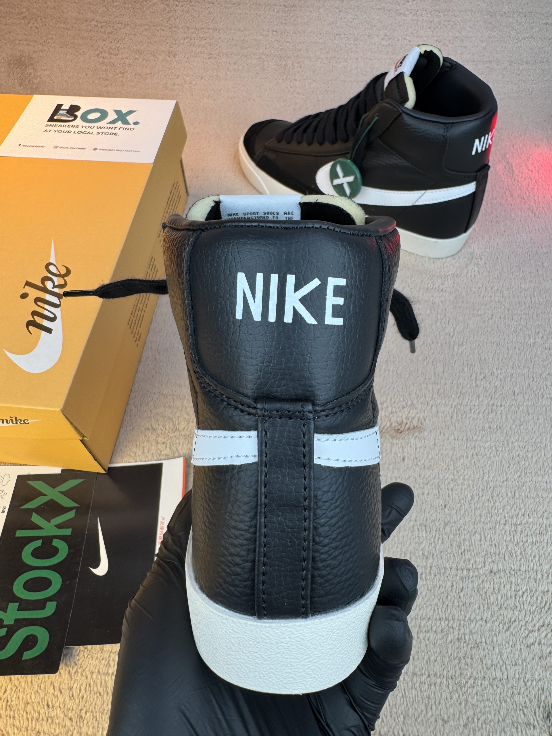 Nike Blazer Mid '77 - Black - Image 10