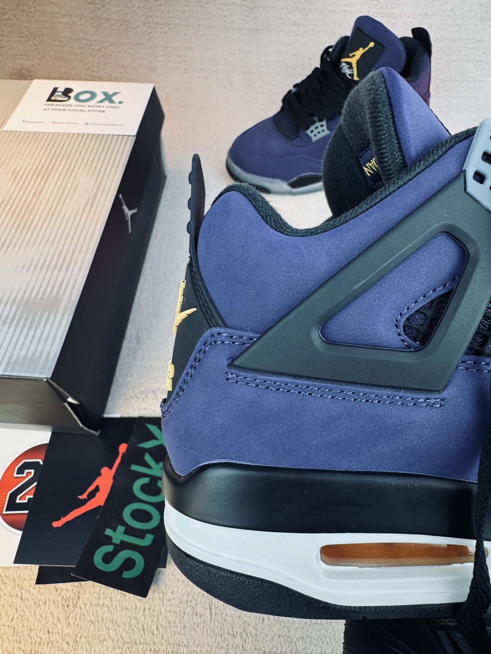 Jordan 4 Retro Lakers - Image 4