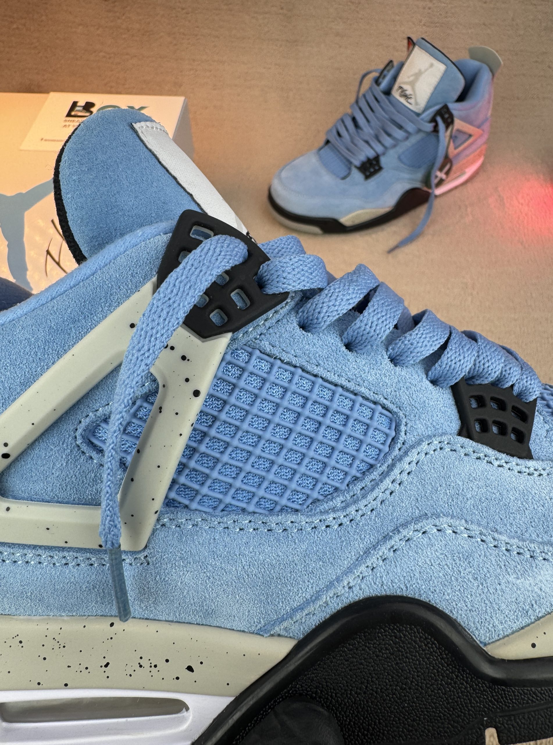 Jordan 4 Retro University Blue - Image 5