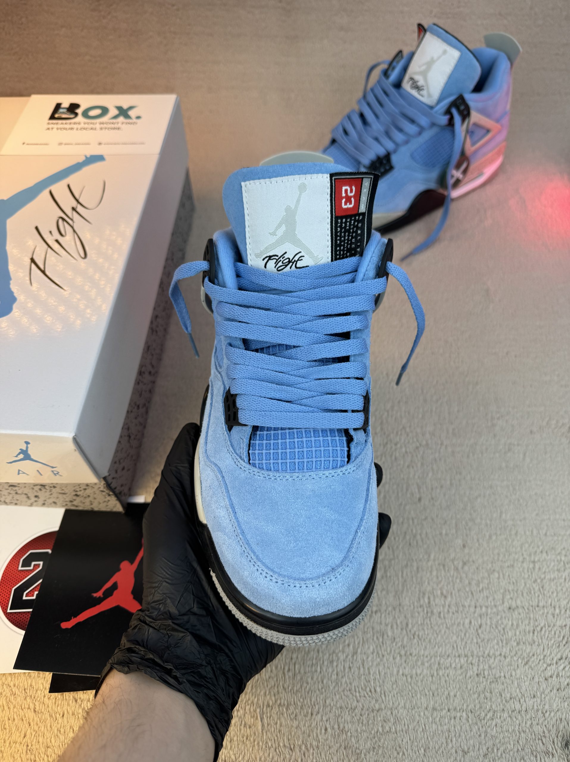 Jordan 4 Retro University Blue - Image 9