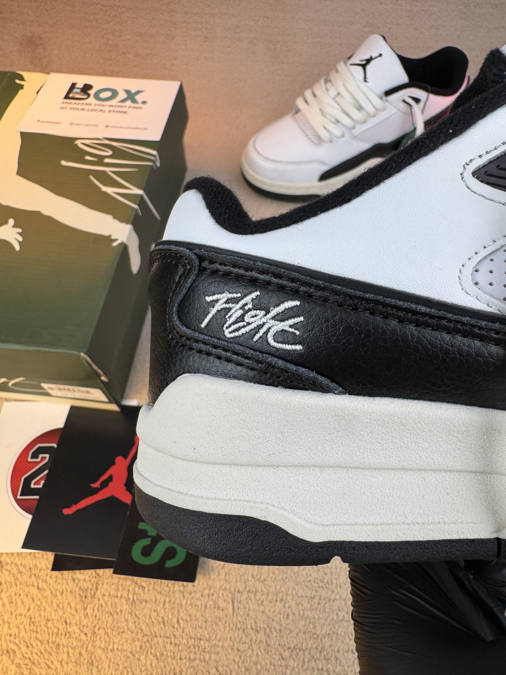 Jordan Flight Court White Black Sail - Image 4