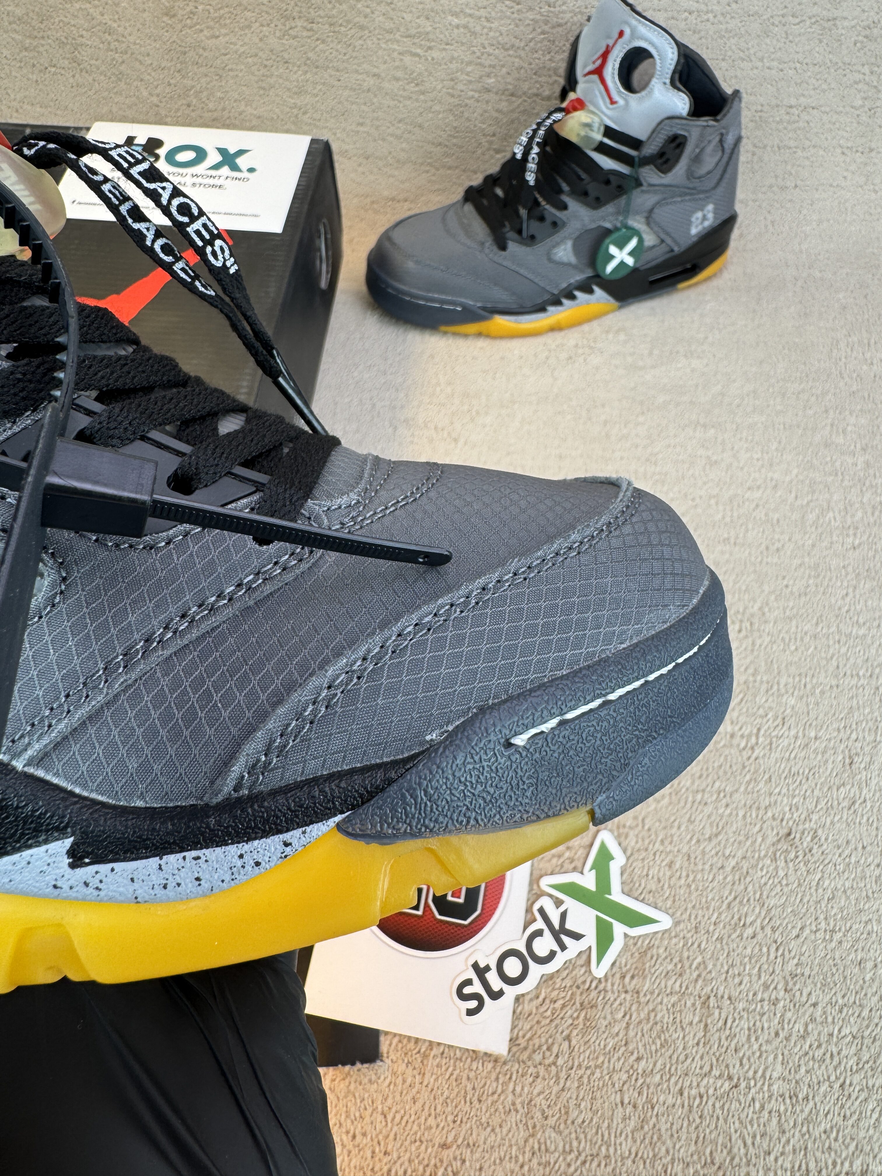 Jordan 5 Retrp SP X Off-White Mid Mulisn - Image 8
