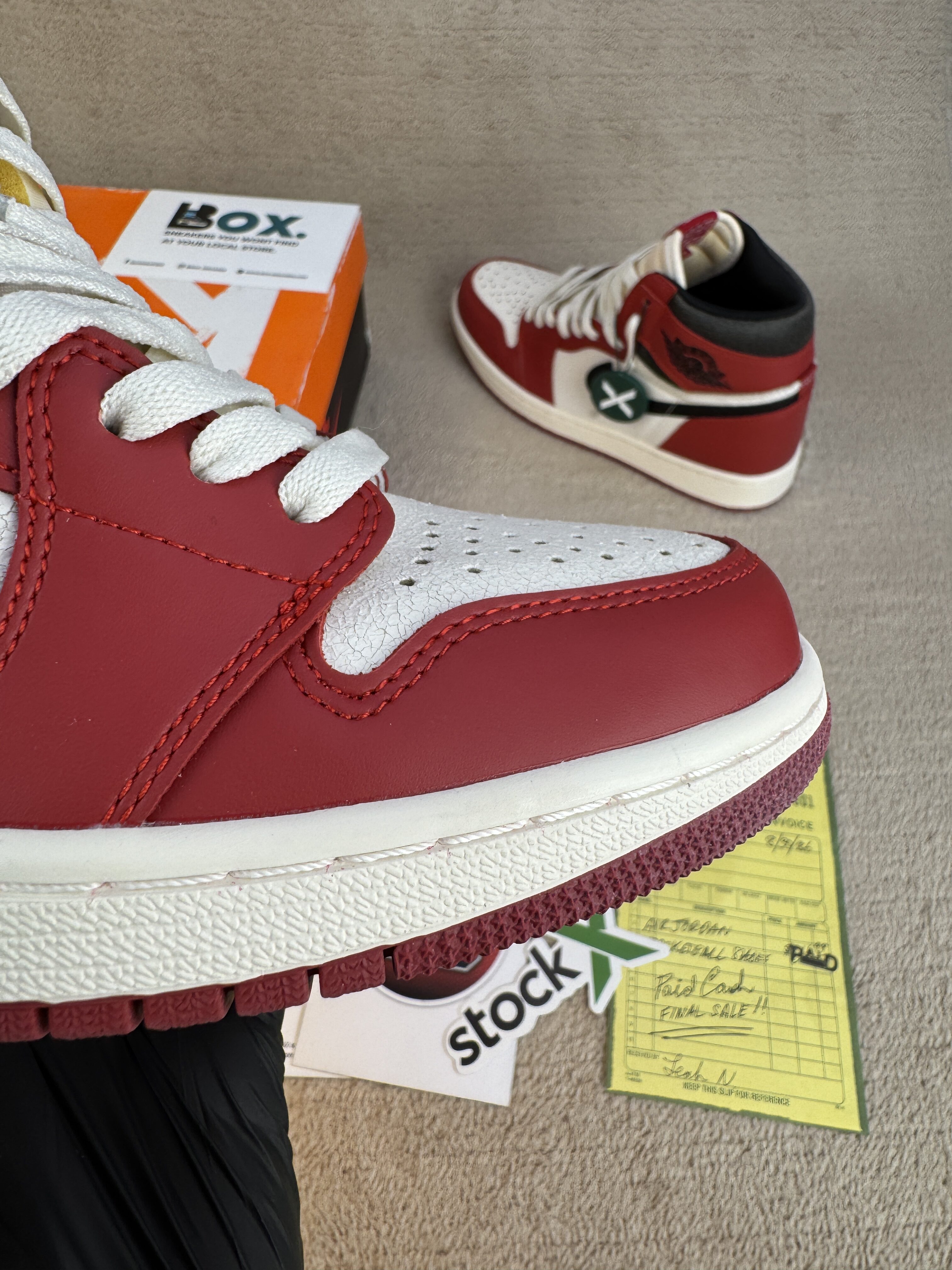 Jordan 1 Retro High OG Chicago Lost and Found - Image 6