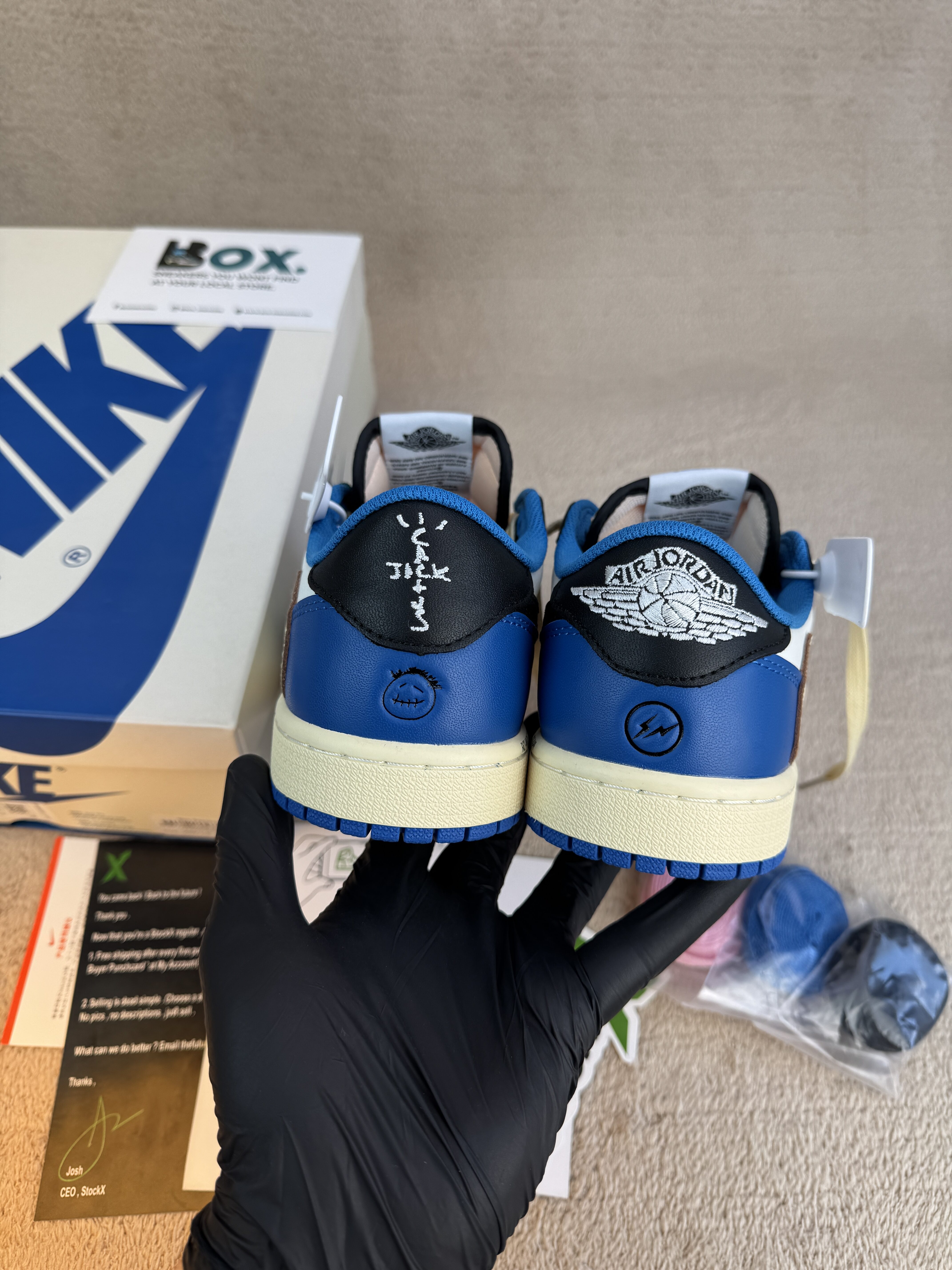 Jordan 1 Retro Low OG SP Fragment x Travis Scott - Image 4