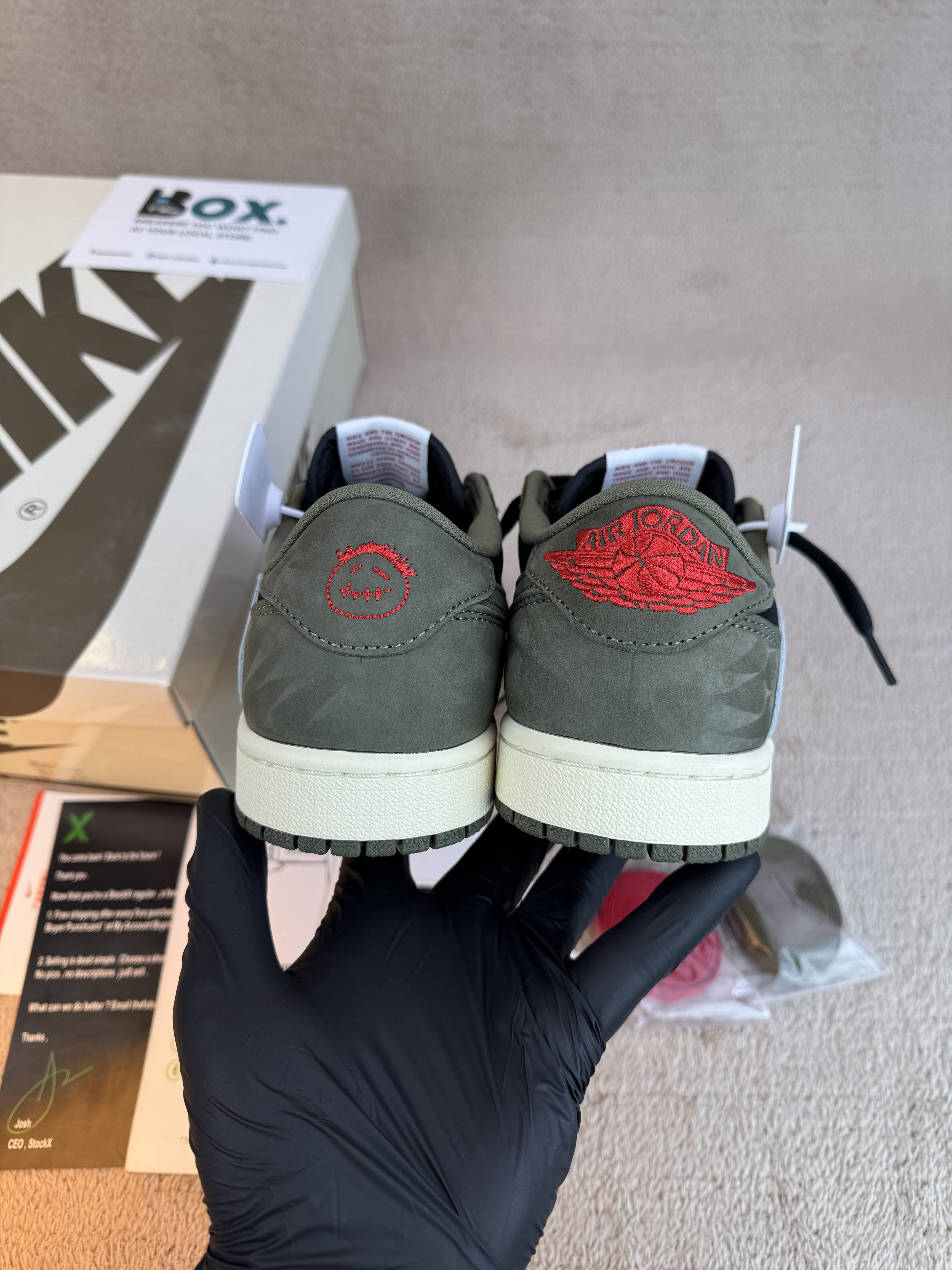 Jordan 1 Retro Low OG SP Travis Scott Black Olive - Image 4