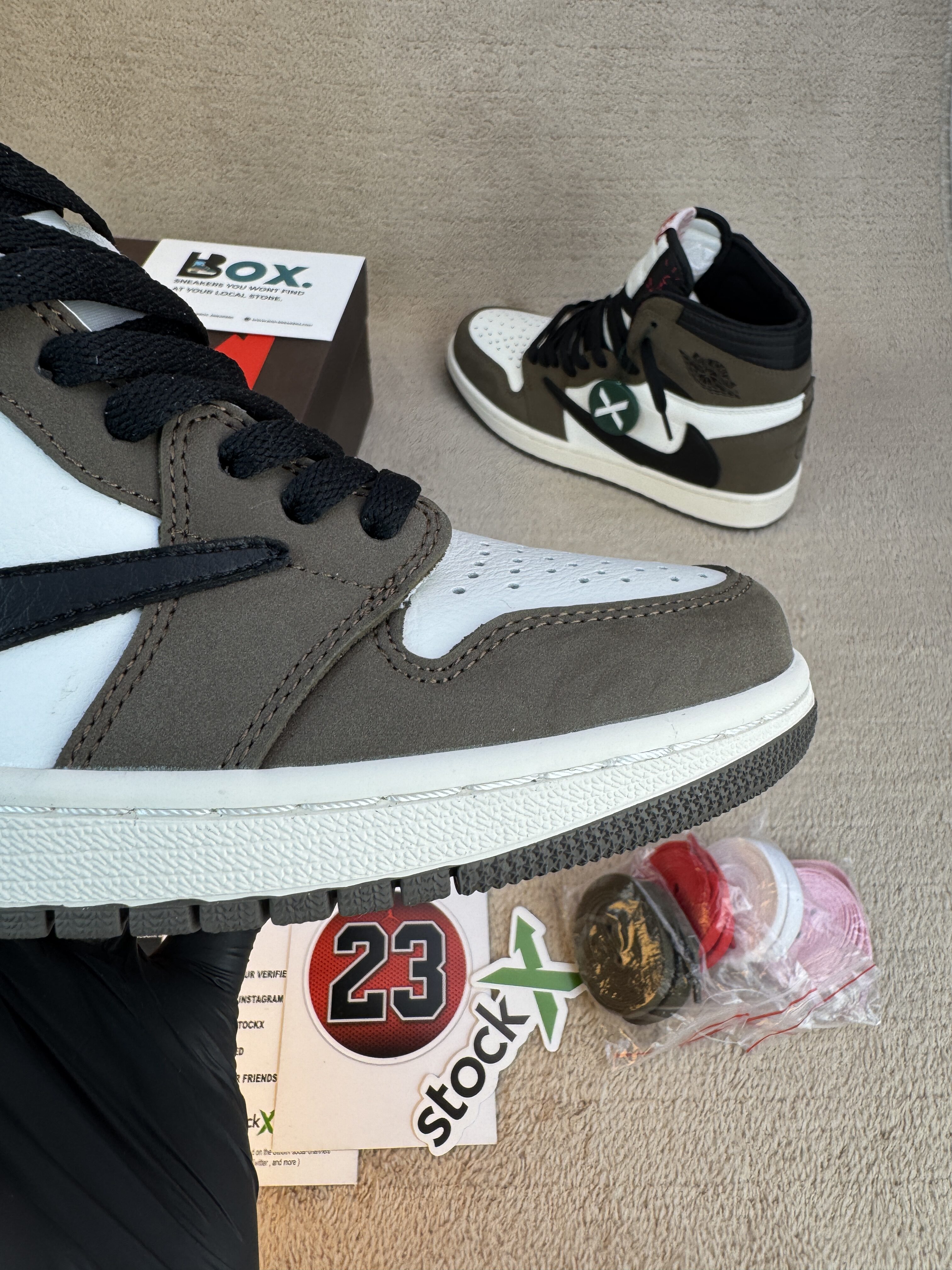 Jordan 1 Retro High OG SP Travis Scott Mocha - Image 6