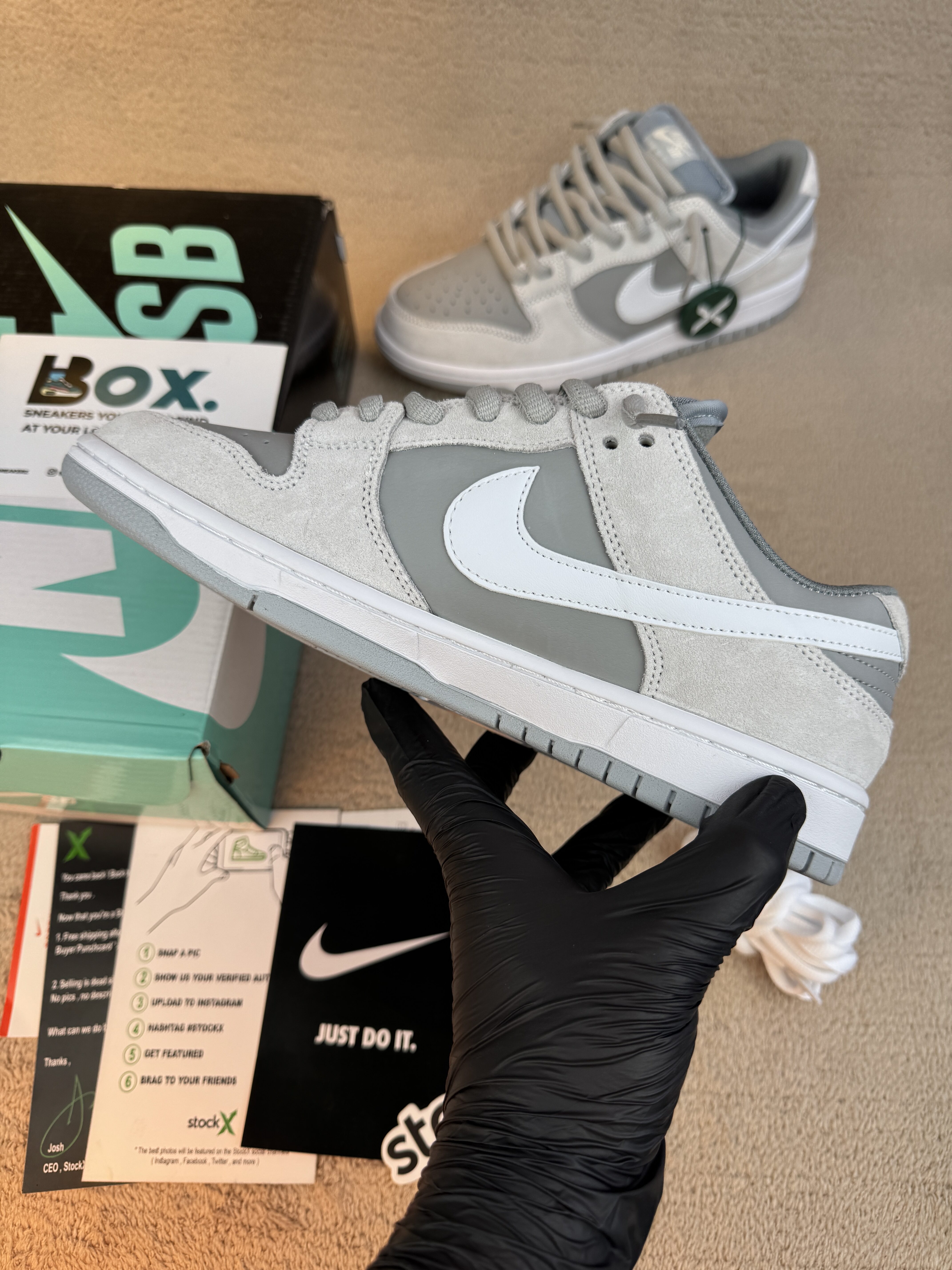 Nike SB Dunk Low Summit White Wolf Grey - Image 12