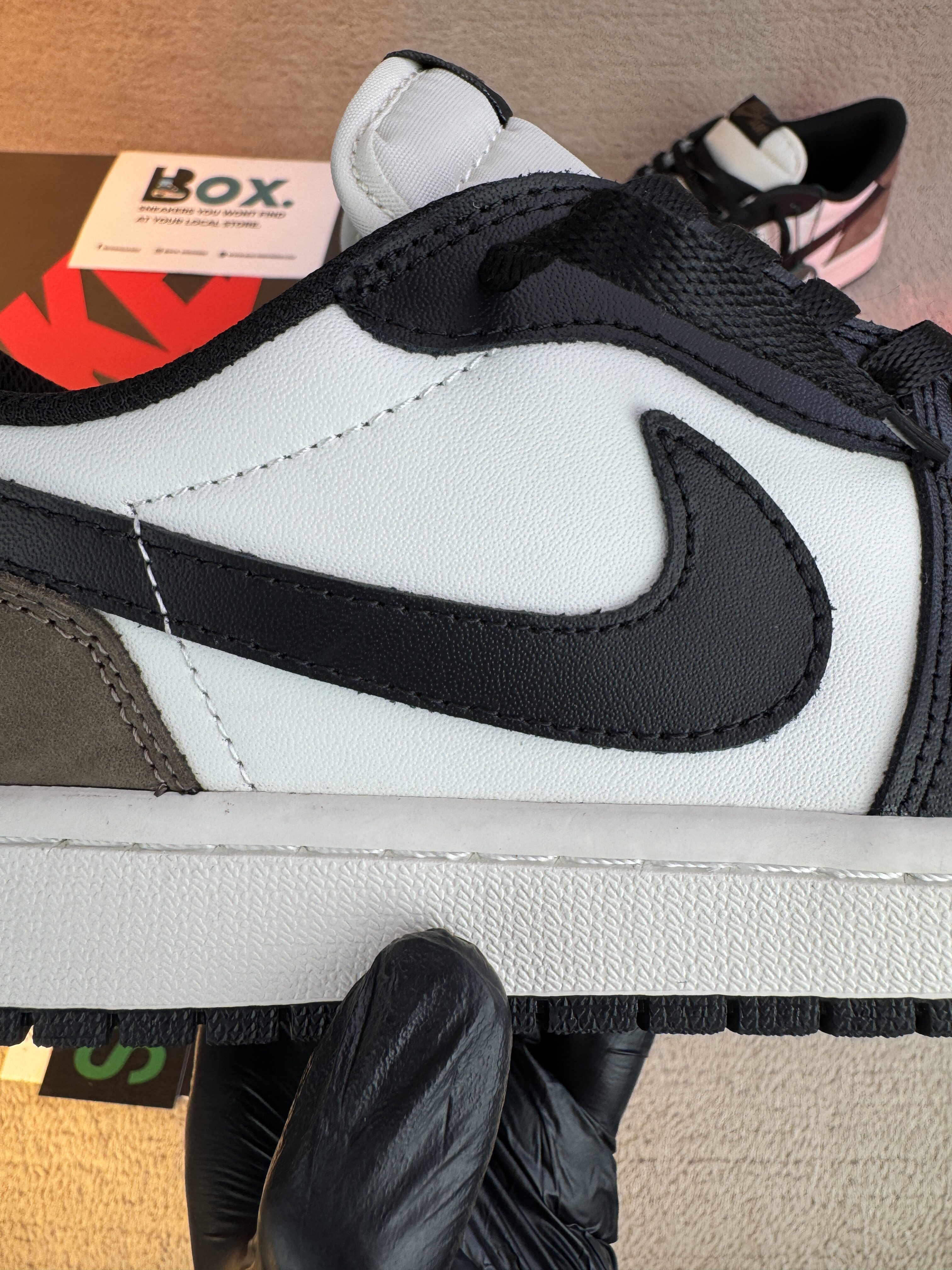 Jordan 1 Retro Low OG Mocha - Image 4