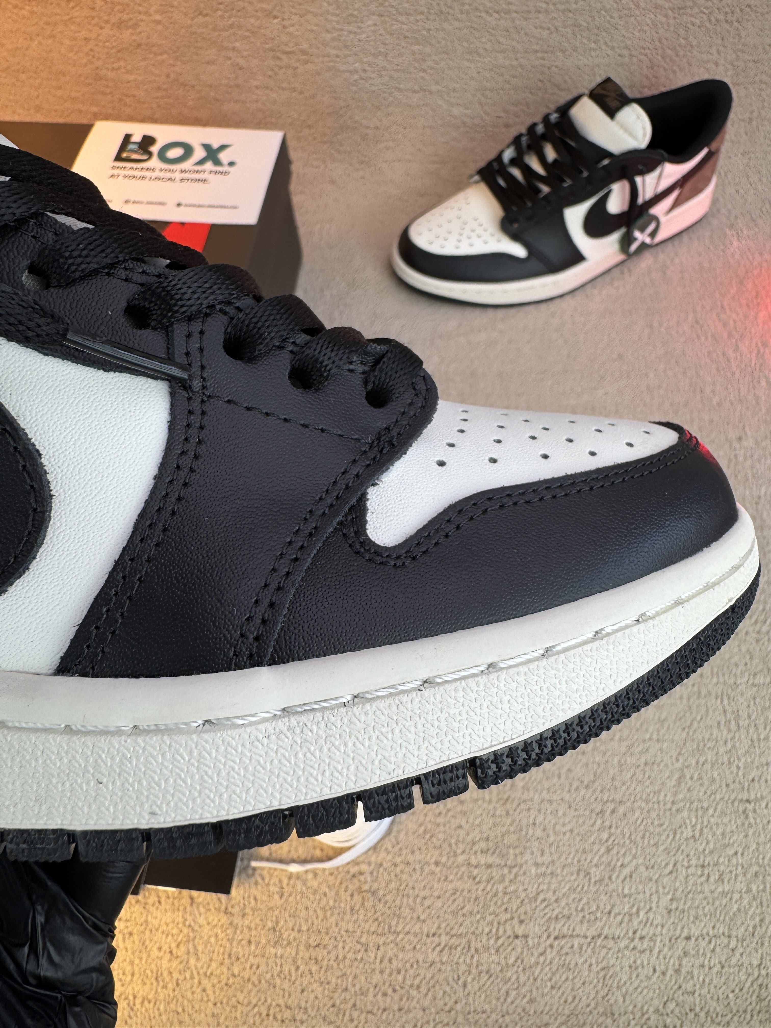 Jordan 1 Retro Low OG Mocha - Image 5