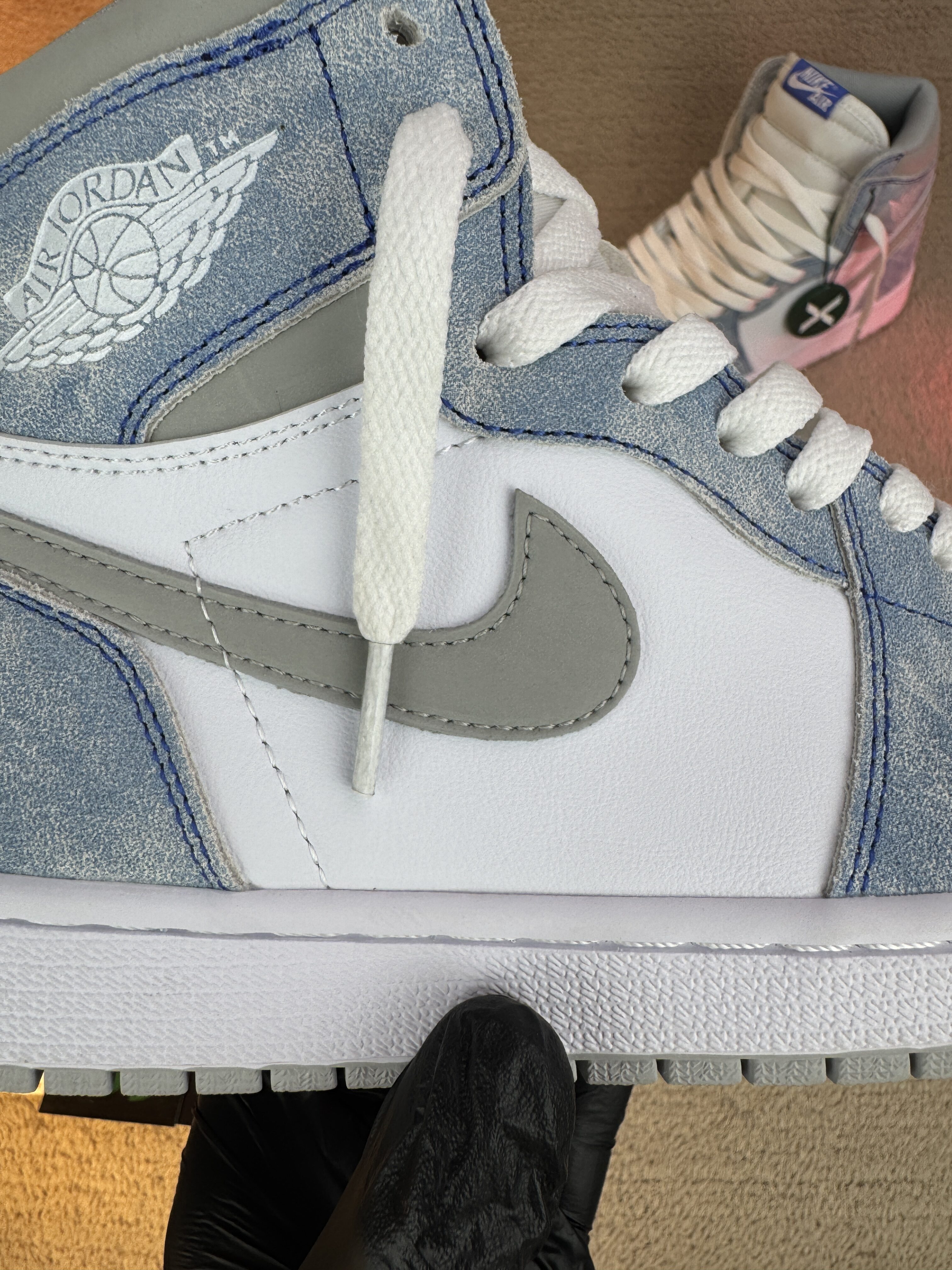 Jordan 1 Retro High Hyper Royal Smoke Grey - Image 5