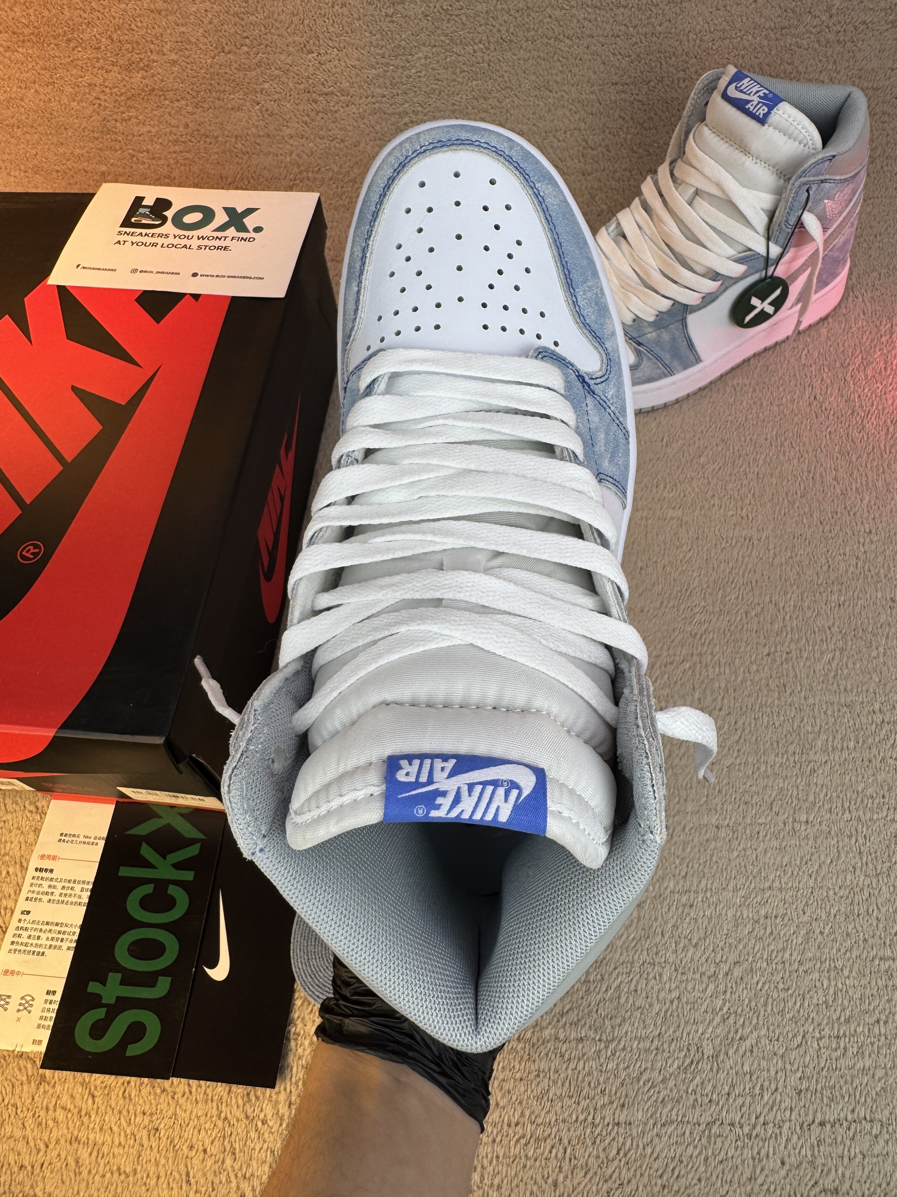 Jordan 1 Retro High Hyper Royal Smoke Grey - Image 11