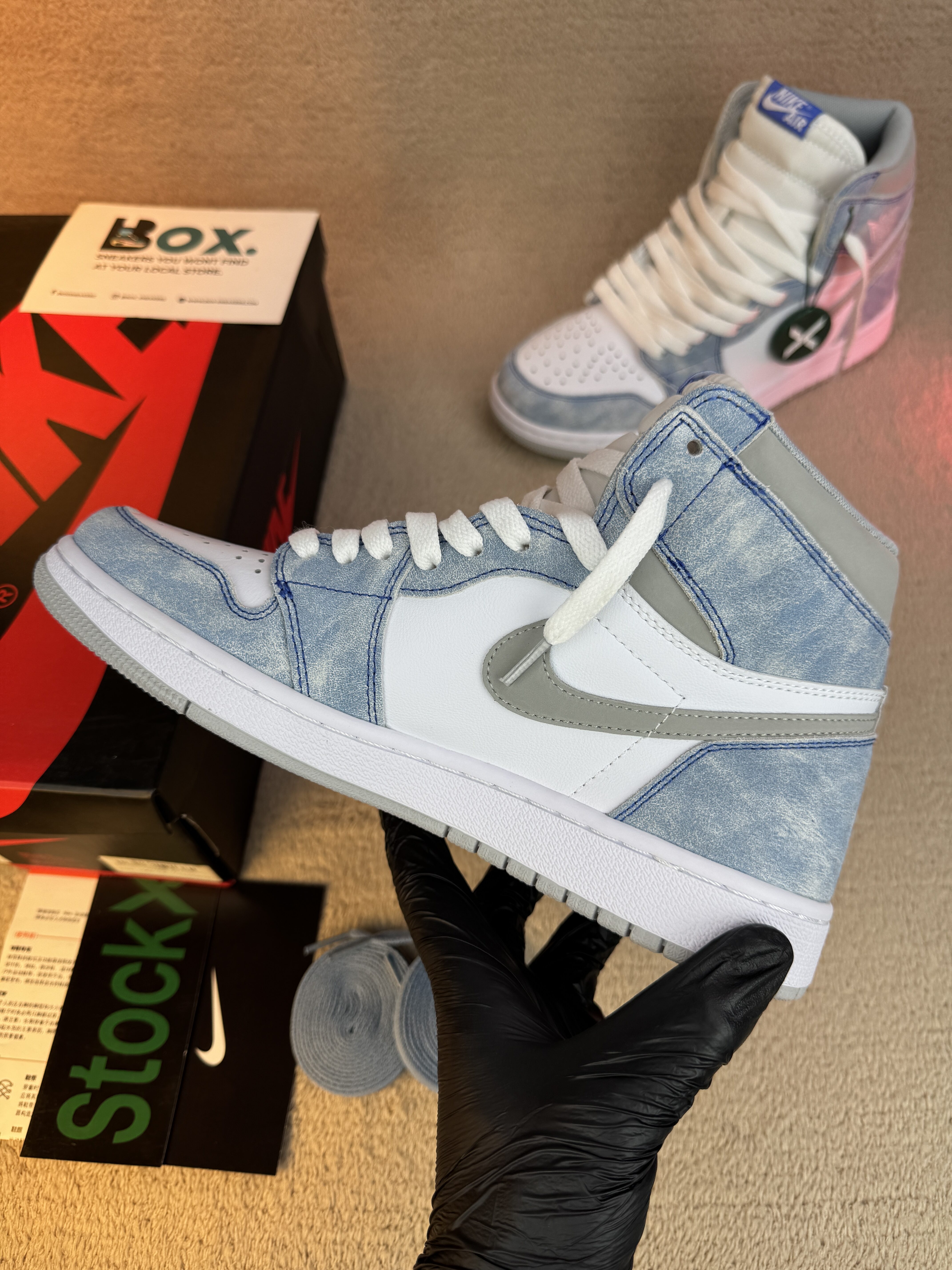 Jordan 1 Retro High Hyper Royal Smoke Grey - Image 12