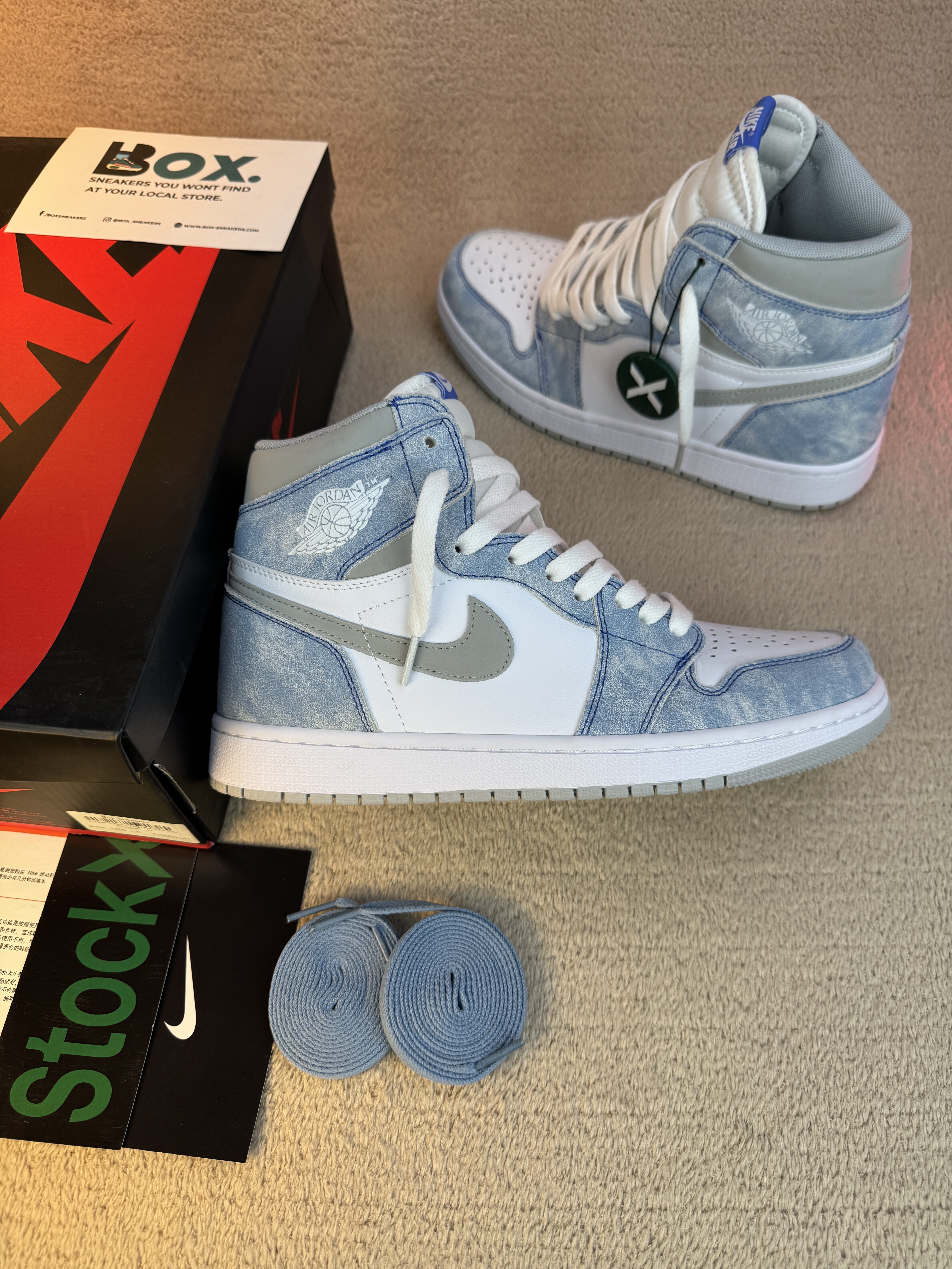Jordan 1 Retro High Hyper Royal Smoke Grey - Image 14