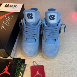 Jordan 4 Retro UNC (PE)